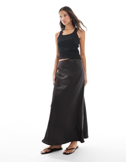 Vero Moda satin bias midi skirt in chocolate, 4 of 5