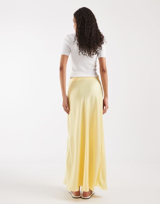 Vero Moda satin bias midi skirt in light yellow, 4 of 5