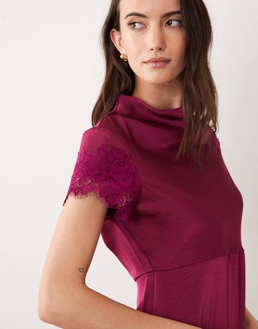 Vero Moda – Satin-Maxikleid in Lila mit Kappärmeln und Spitzenrock, 2 von 4
