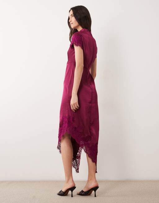 Vero Moda – Satin-Maxikleid in Lila mit Kappärmeln und Spitzenrock, 3 von 4
