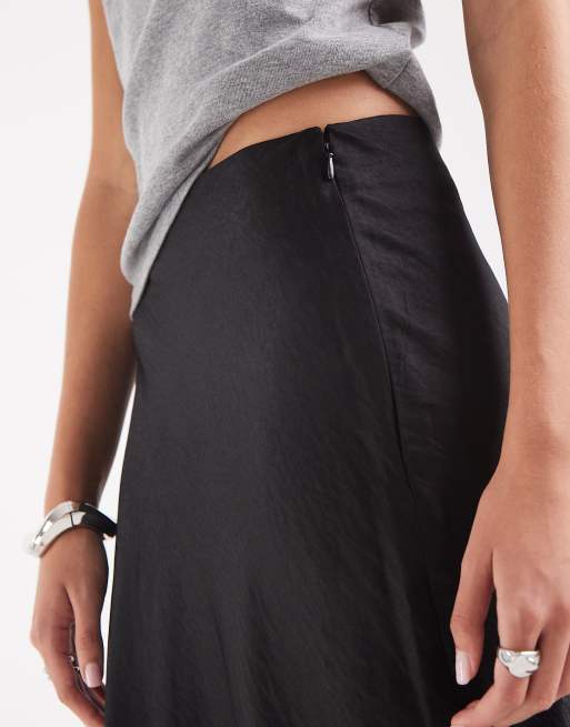 Vero Moda satin midikjol med spetsdetalj i fållen i svart, 3 av 5