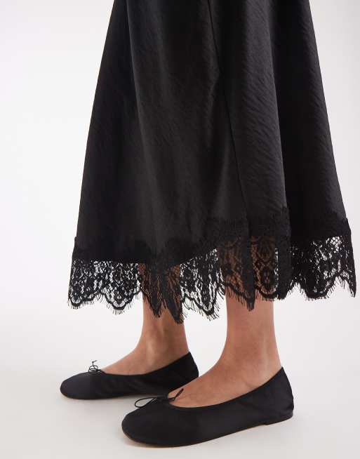 Vero Moda satin midikjol med spetsdetalj i fållen i svart, 4 av 5
