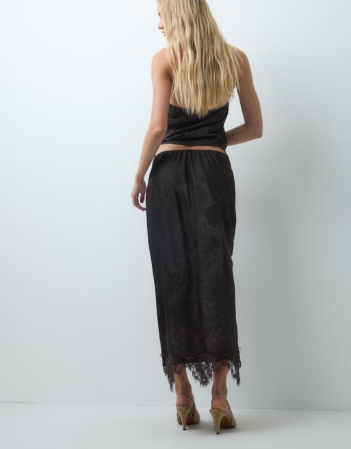 Vero Moda satin midinederdel med blondedetalje i sæt i chokoladebrun, 3 af 5
