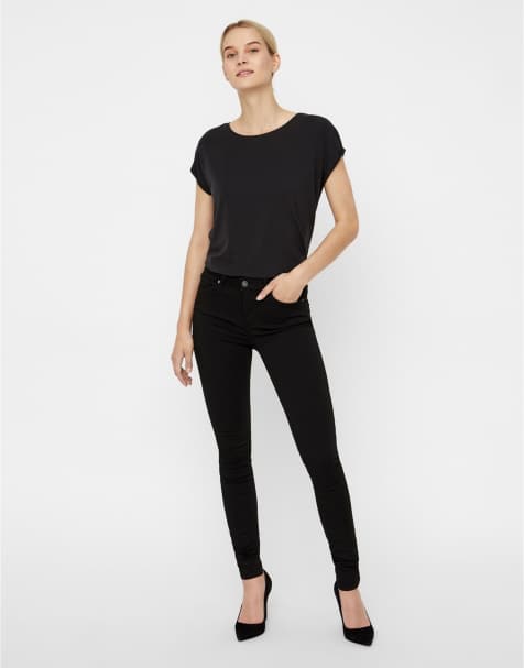 Vero Moda – Schmal geschnittene Jeans in Schwarz - view 1