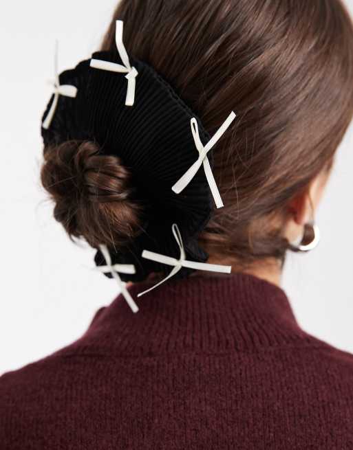 Vero Moda - Scrunchie met strikapplicatie in zwart, 3 van 3