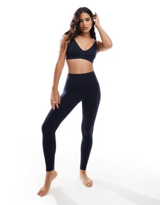 seamless leggings in dark navy - part of a set