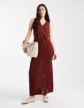 [Vero Moda] Vero Moda self stripe knitted skirt in burgundy (Part of a set)-Red M Syrah