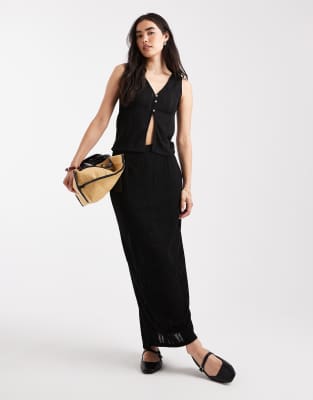 Vero Moda Self Stripe Knitted Sleeveless Top In Black