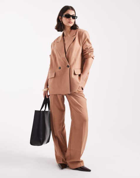 Vero Moda – Set in Mokka mit Fischgrätmuster, aus zweireihigem Blazer und weit geschnittener Hose - view 1