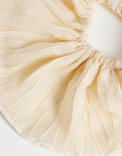 Vero Moda sheer textured hair scrunchie in cream, 3 of 3
