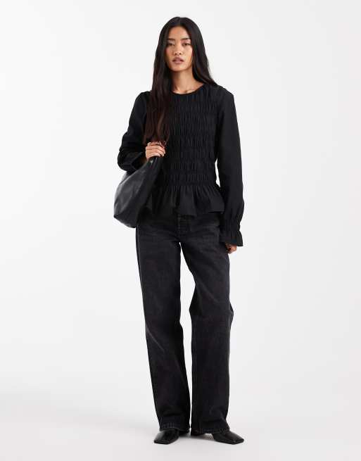 Vero Moda shirred bodice top with poet sleeve in black, 2 of 4