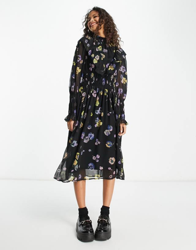 Vero Moda - shirred detail midi dress in floral print