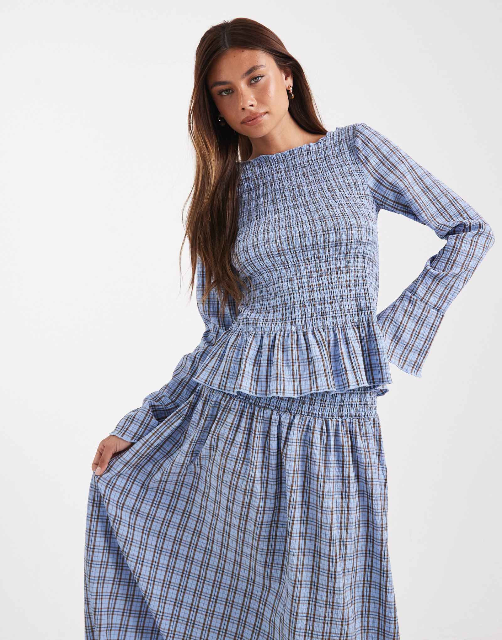 Гофрированный топ Vero Moda в синюю и коричневую клетку - часть комплекта