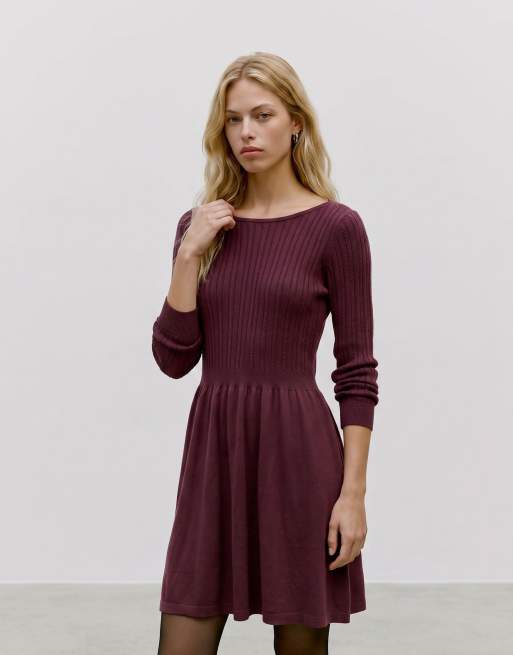 Vero Moda Shlie Minikleid mit Rundhalsausschnitt, Langarm und schmaler Passform in Rot, 3 von 5