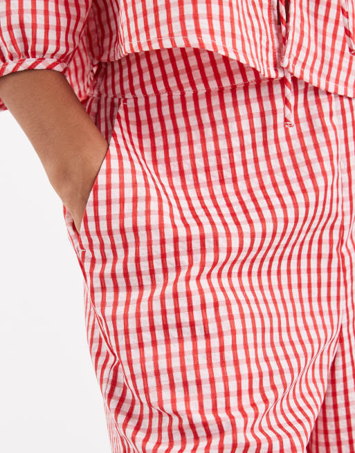 Vero Moda - Short met hoge taille en gingham ruit in rood, deel van co-ord set, 2 van 5