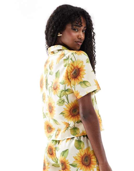 Vero Moda short sleeve boxy shirt co-ord in sunflower print, 3 of 4