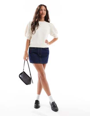 Vero Moda Short Sleeved Knitted Top In White