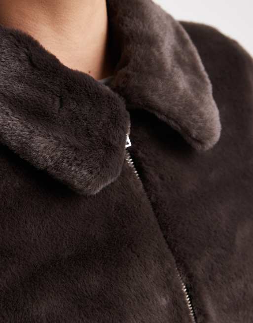 Vero Moda short soft faux fur coat in chocolate brown, 2 of 4