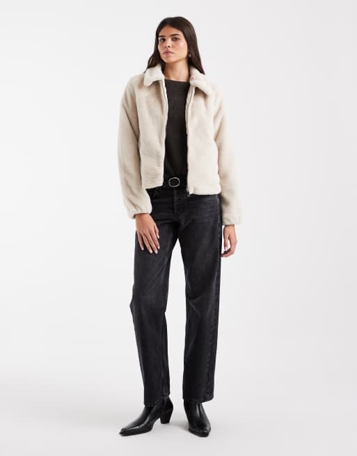 Vero Moda short soft faux-fur coat in oatmeal, 2 of 4