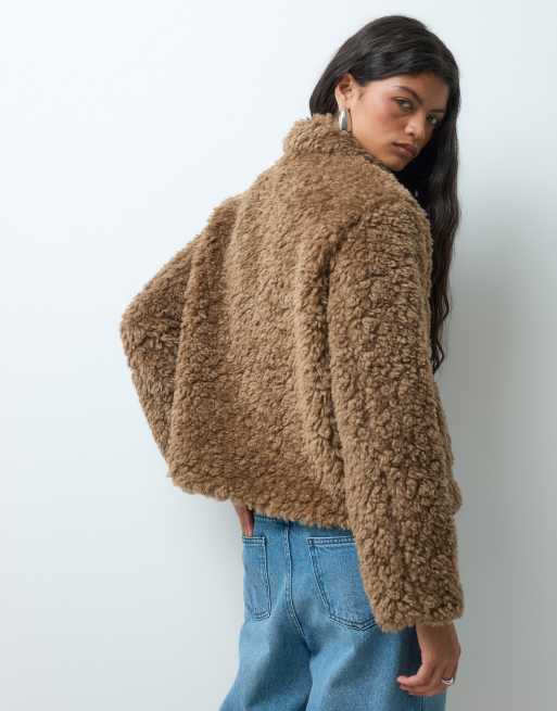 Vero Moda short teddy jacket with toggle closure in beige, 4 of 5