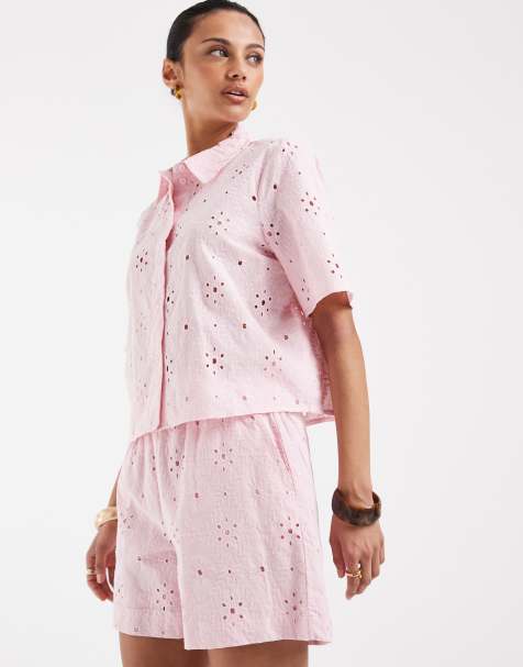 Vero Moda – Shorts in Rosa mit Lochstickerei, Kombiteil - view 1