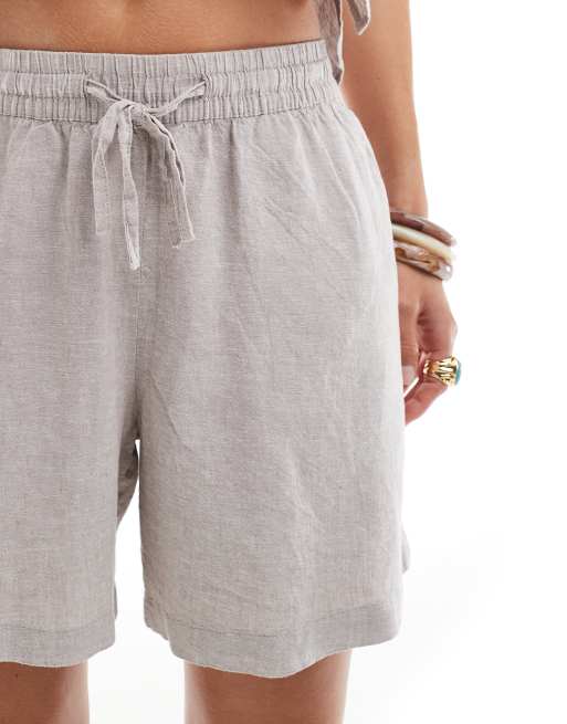 Vero Moda - Shorts van linnenmix met gestrikte taille in maankiezel-grijs, deel van co-ord set, 5 van 5