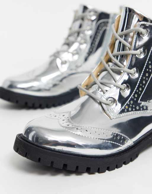 Silver hot sale hiking boots