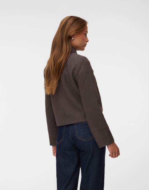 Vero Moda Siri spread collar double breasted short jacket in brown, 2 of 5