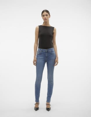 Vero Moda Skinny fit jeans in medium blue denim