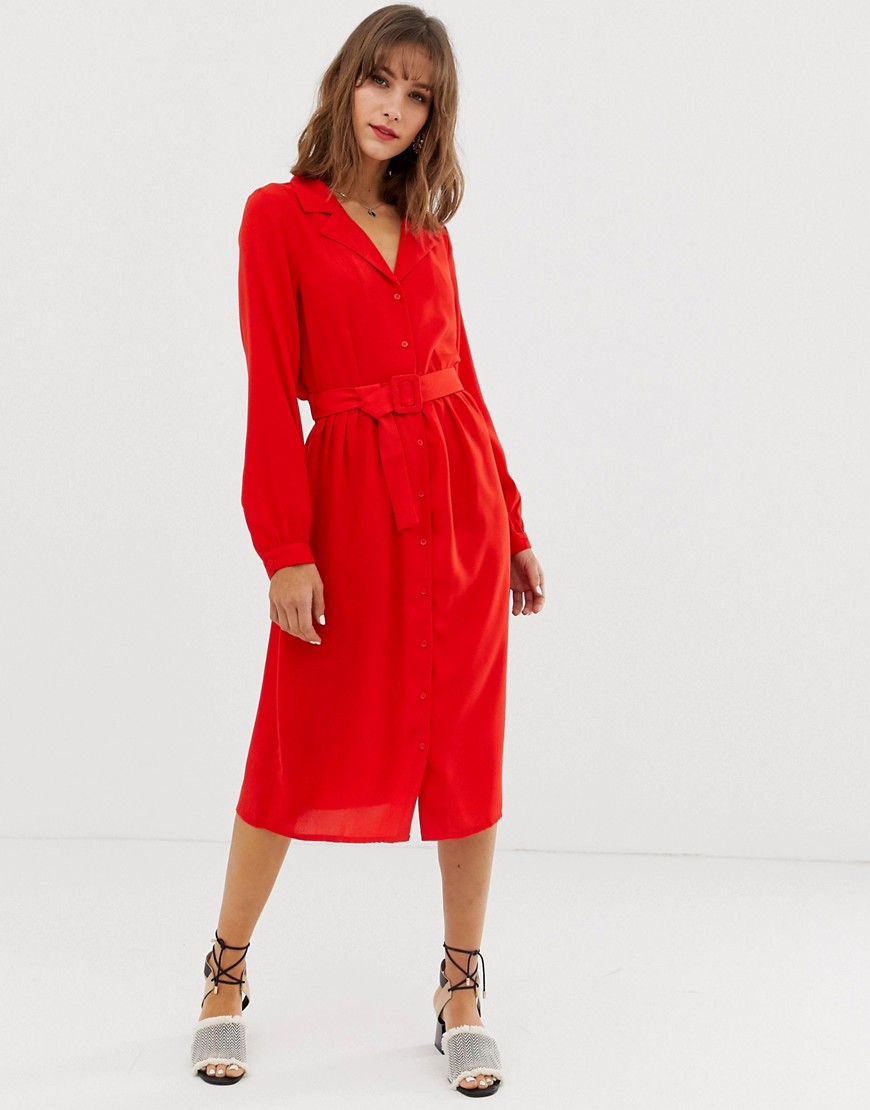 Vero Moda – Skjortklänning i midilängd med tygbeklätt skärp-Röd