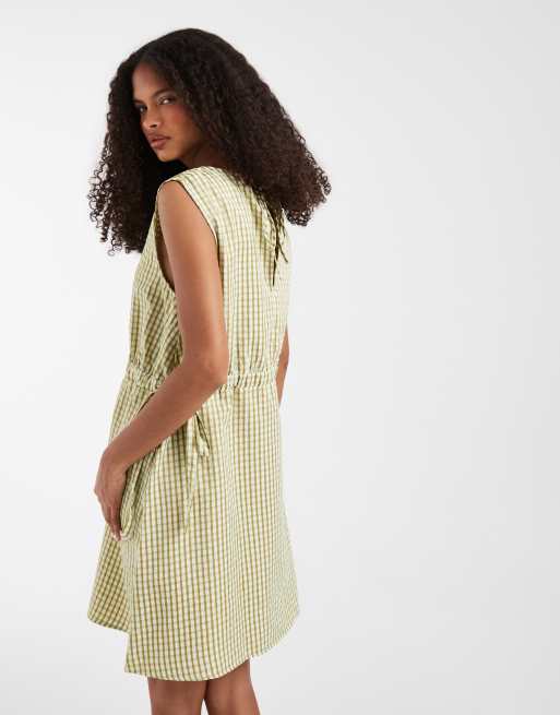 Vero Moda sleeveless bow tie side seersucker mini dress in green gingham print, 3 of 4