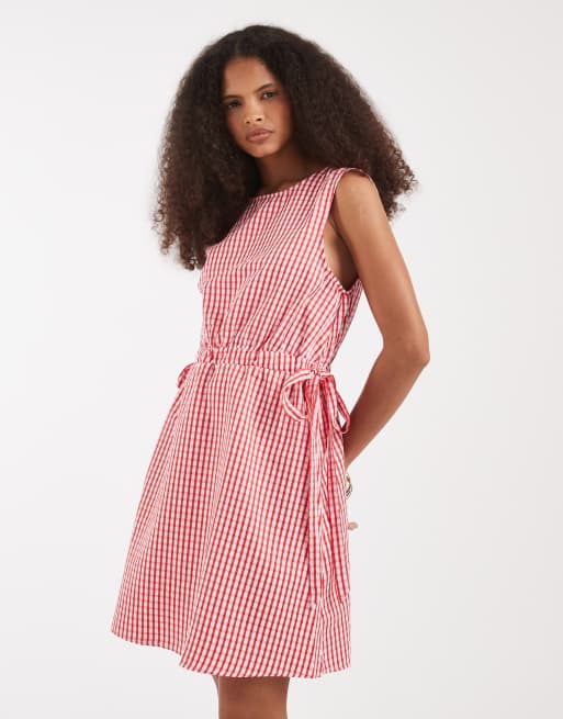 Vero Moda sleeveless bow tie side seersucker mini dress in pink and red gingham print, 3 of 4