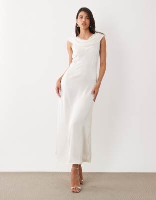 Vero Moda Sleeveless Satin Maxi Dress With Lace Detail In White