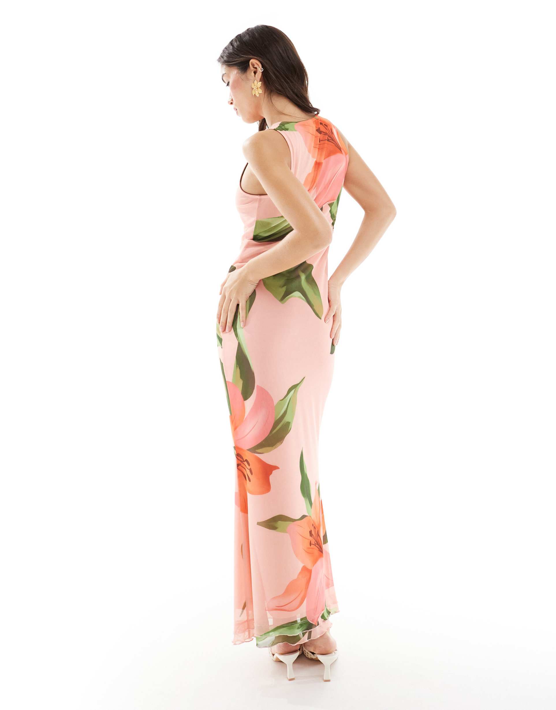 vero moda sleeveless seam front mesh dress in overblown hibiscus floral print