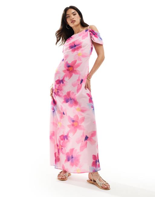 Vero Moda - Slip-maxikjole med offshoulder-snit og lyserødt blomstermønster