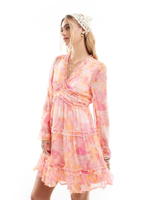 Vero Moda – Smilla – Rosa miniklänning med smock, volang och suddigt blommönster, 3 av 4