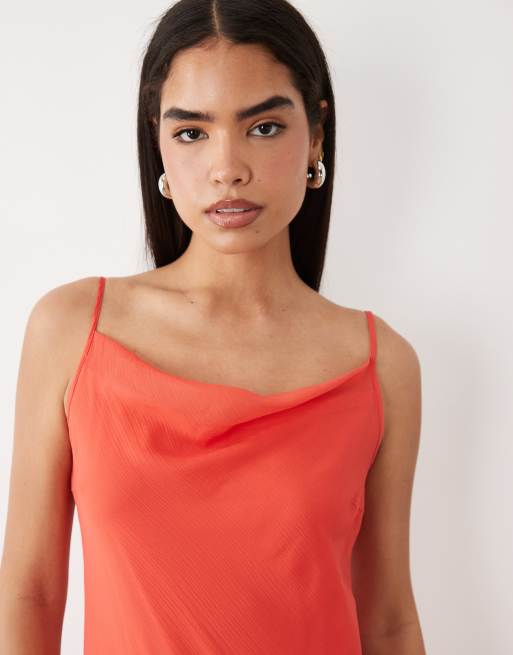 Vero Moda - Smilla - Vestido midi rojo de tirantes con cuello desbocado de chifón, 2 de 4
