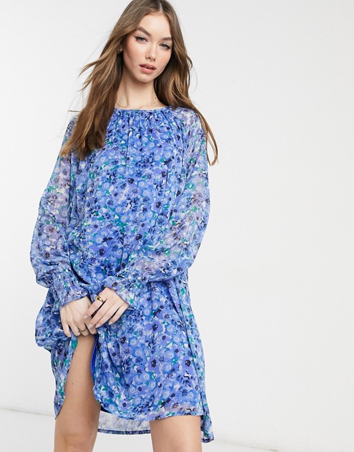 Vero Moda smock dress in blue floral