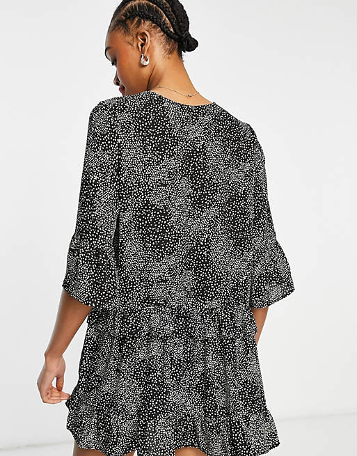 Women Vero Moda smock dress with frill sleeve in black abstract print 