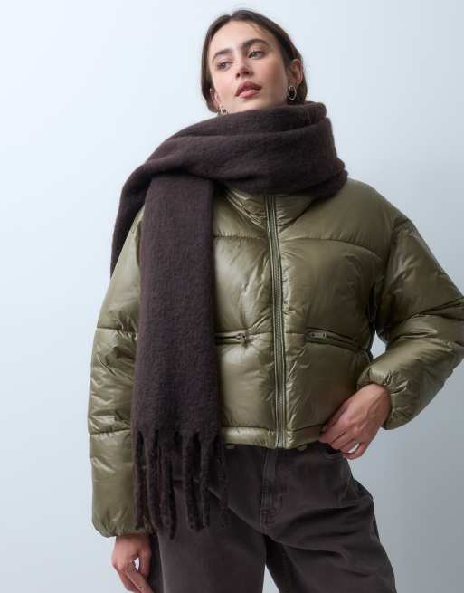 Vero Moda soft boucle scarf in chocolate brown, 3 of 3