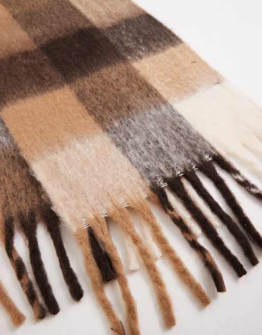 Vero Moda soft boucle scarf in cream, fossil and charcoal plaid