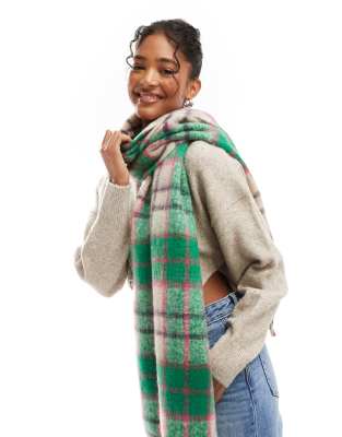 Vero Moda soft boucle scarf in green check