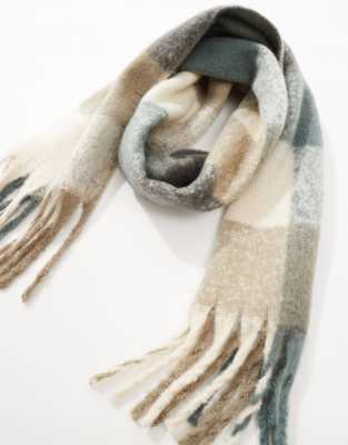 Vero Moda soft boucle scarf in neutral check