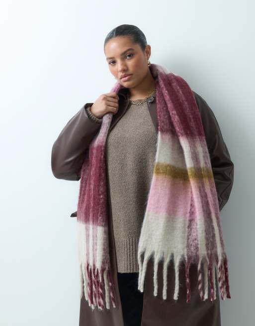Vero Moda soft boucle scarf in oatmeal check , 3 of 3