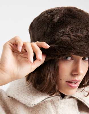 Vero Moda Soft Faux Fur Bucket Hat In Brown