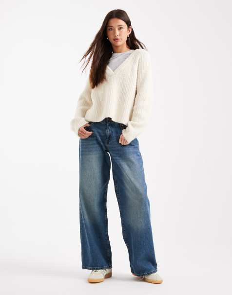 Vero Moda soft fluffy knit v-neck jumper in cream - view 2