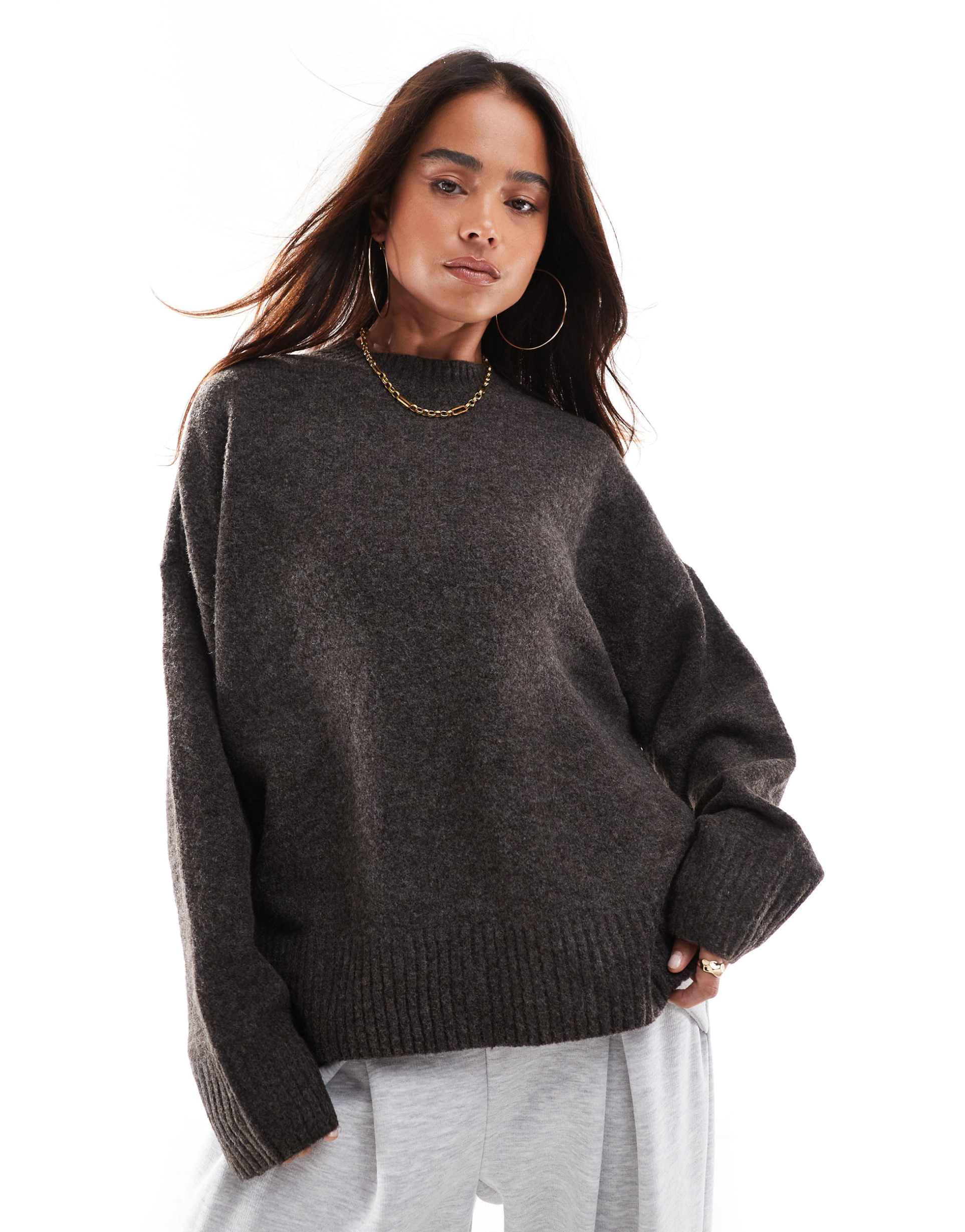 vero moda soft o-neck sweater in chocolate brown