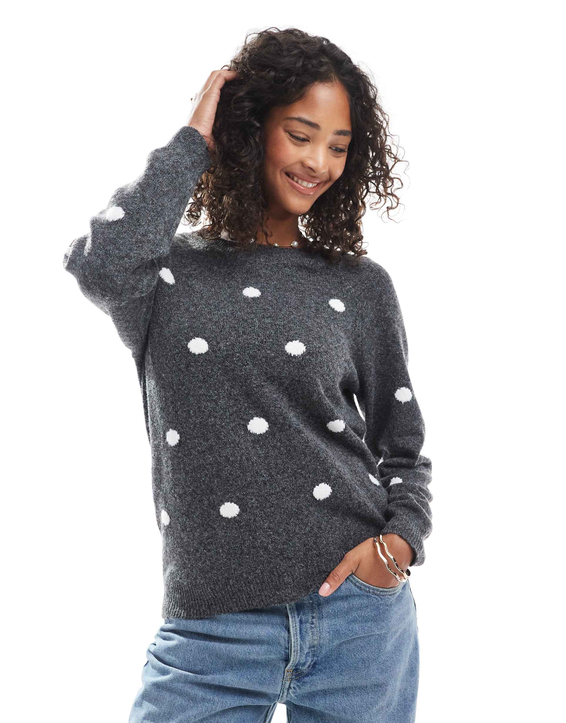 vero moda soft o-neck sweater with polka dots in dark heather gray
