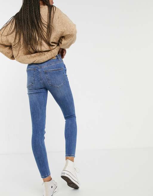 Vero Sophia high skinny with distressing in blue | ASOS