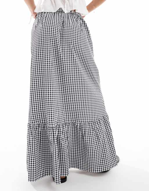 Vero Moda - Sort maxinederdel med gingham-tern og niveauinddelt design, 2 af 5